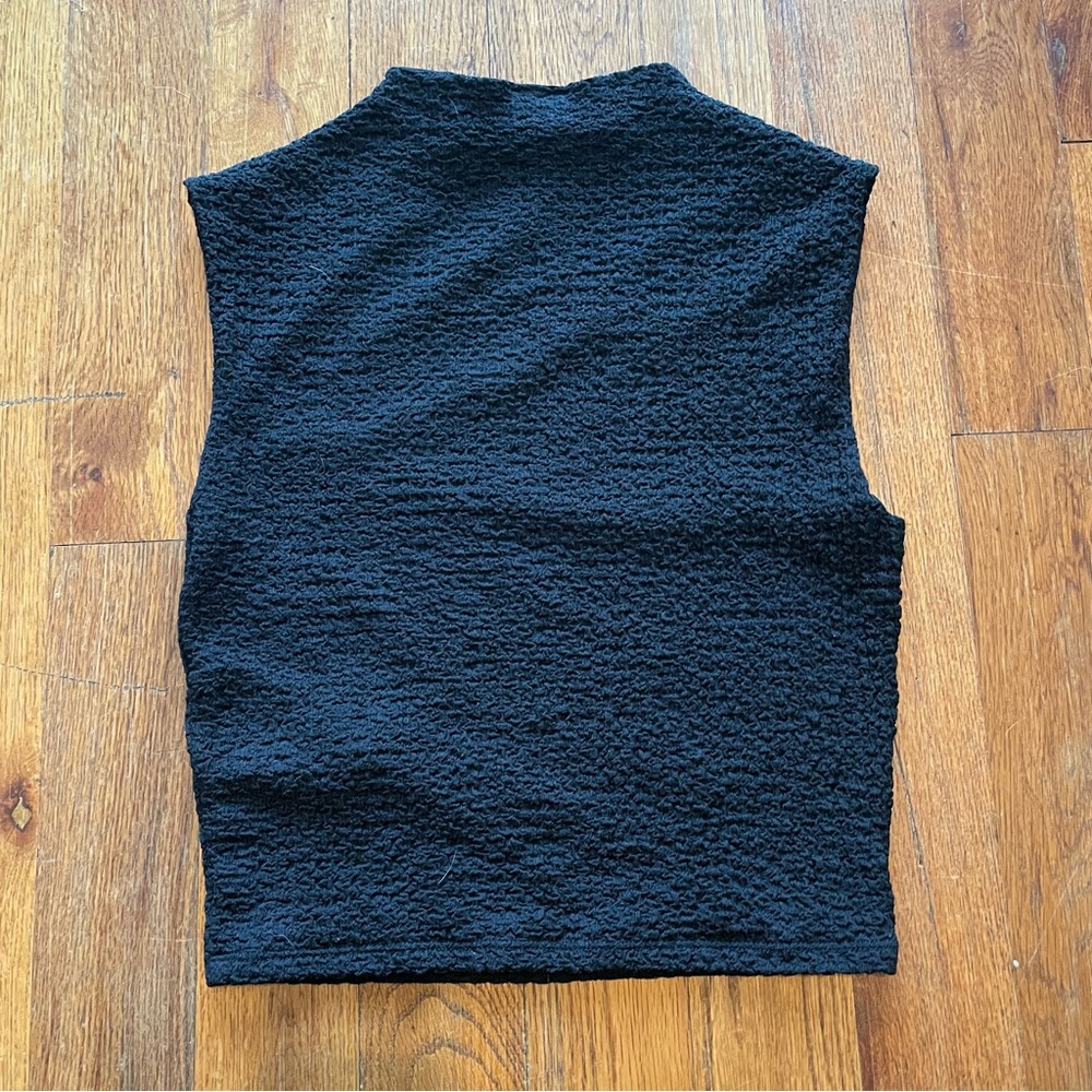 🖤 Abercrombie & Fitch Textured Mock Neck Top 🖤 - Picture 2 of 5